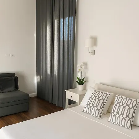 Santa Rosa 3 Bedrooms - Private Parking * Florens