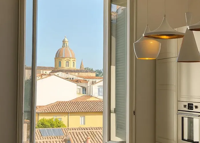 Appartamento Santa Rosa 3 Bedrooms - Private Parking *