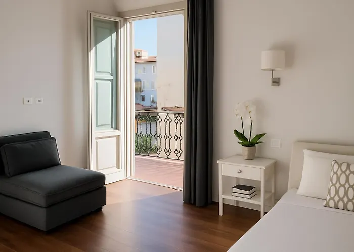 Santa Rosa 3 Bedrooms - Private Parking Appartamento