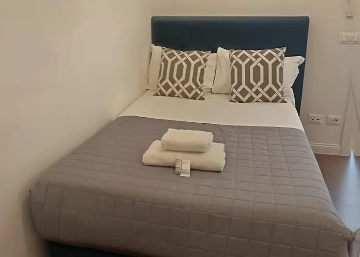 Santa Rosa 3 Bedrooms - Private Parking * Firenze