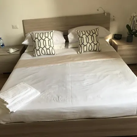Santa Rosa 3 Bedrooms - Private Parking Florenz